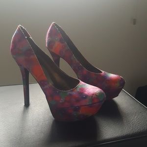 Carlos Santana pumps